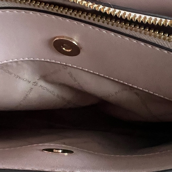 Michael Kors Women's Light Gray Satchel - Picture 6 of 13